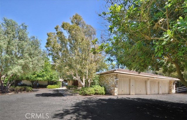 16 Crest Road, Rolling Hills, California 90274, 6 Bedrooms Bedrooms, ,2 BathroomsBathrooms,Residential,Sold,Crest,PV18029670