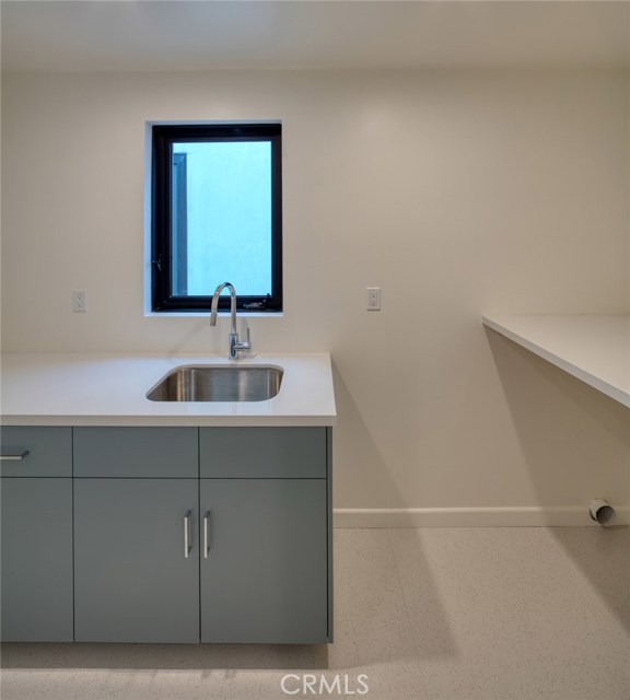 246 30th Street, Hermosa Beach, California 90254, 4 Bedrooms Bedrooms, ,4 BathroomsBathrooms,Residential,Sold,30th,SB19212204