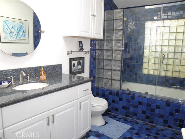 2925 Perkins Lane, Redondo Beach, California 90278, 3 Bedrooms Bedrooms, ,2 BathroomsBathrooms,Residential,Sold,Perkins,SB17226814