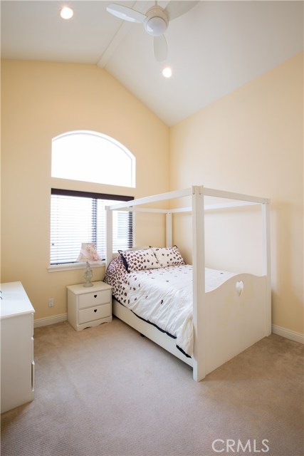 508 Lucia Avenue, Redondo Beach, California 90277, 4 Bedrooms Bedrooms, ,2 BathroomsBathrooms,Residential,Sold,Lucia,SB17079122