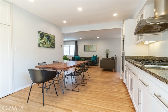 706 Serpentine Street, Redondo Beach, California 90277, 4 Bedrooms Bedrooms, ,2 BathroomsBathrooms,Residential,Sold,Serpentine,SB21039323