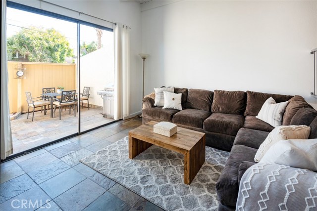 2519 Carnegie Lane, Redondo Beach, California 90278, 3 Bedrooms Bedrooms, ,1 BathroomBathrooms,Residential,Sold,Carnegie,SB19143901