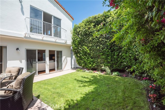 1420 Pine Avenue, Manhattan Beach, California 90266, 4 Bedrooms Bedrooms, ,2 BathroomsBathrooms,Residential,Sold,Pine,SB20094323