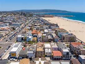 47 6th (aka 42 7th Court) Street, Hermosa Beach, California 90254, 5 Bedrooms Bedrooms, ,3 BathroomsBathrooms,Residential,Sold,6th (aka 42 7th Court),SB20218738