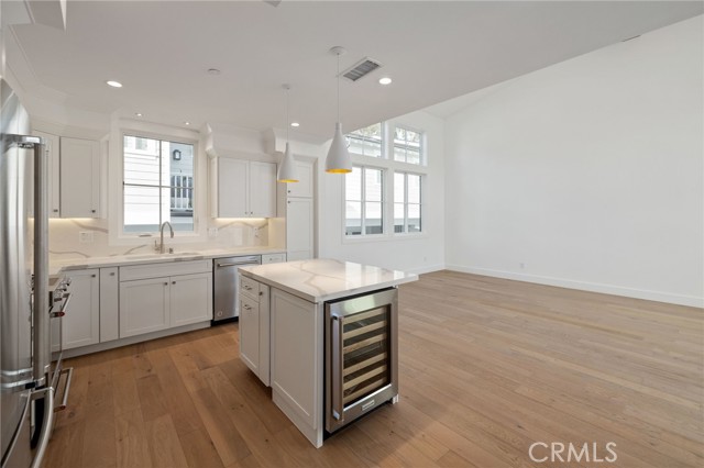 2112 Carnegie Lane, Redondo Beach, California 90278, 4 Bedrooms Bedrooms, ,4 BathroomsBathrooms,Residential,Sold,Carnegie,SB21029708