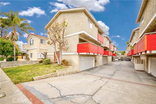 2721 Rockefeller Lane, Redondo Beach, California 90278, 3 Bedrooms Bedrooms, ,1 BathroomBathrooms,Residential,Sold,Rockefeller,SB21048049