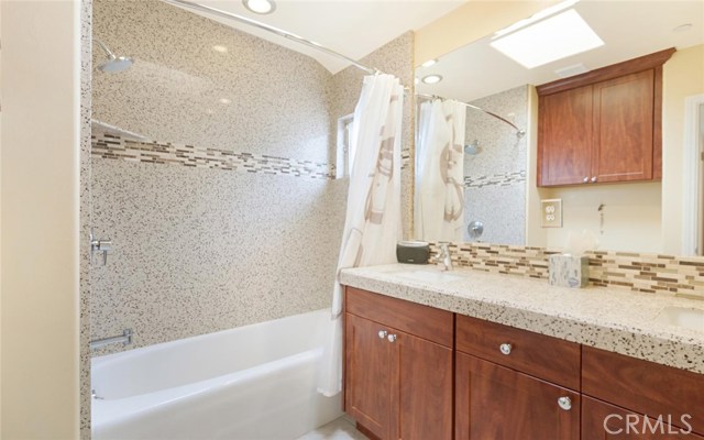 516 MARIA Avenue, Redondo Beach, California 90277, 3 Bedrooms Bedrooms, ,2 BathroomsBathrooms,Residential,Sold,MARIA,SB17072424