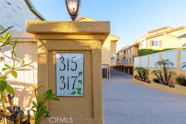 317 Garnet Street, Redondo Beach, California 90277, 4 Bedrooms Bedrooms, ,2 BathroomsBathrooms,Residential,Sold,Garnet,SB20020819