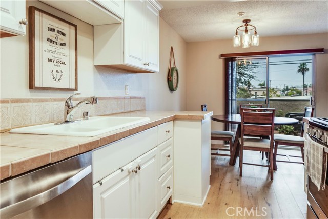 2120 Dufour Avenue, Redondo Beach, California 90278, 3 Bedrooms Bedrooms, ,2 BathroomsBathrooms,Residential,Sold,Dufour,AR19015590