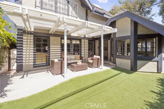 2701 Maple Avenue, Manhattan Beach, California 90266, 4 Bedrooms Bedrooms, ,3 BathroomsBathrooms,Residential,Sold,Maple,SB20115116