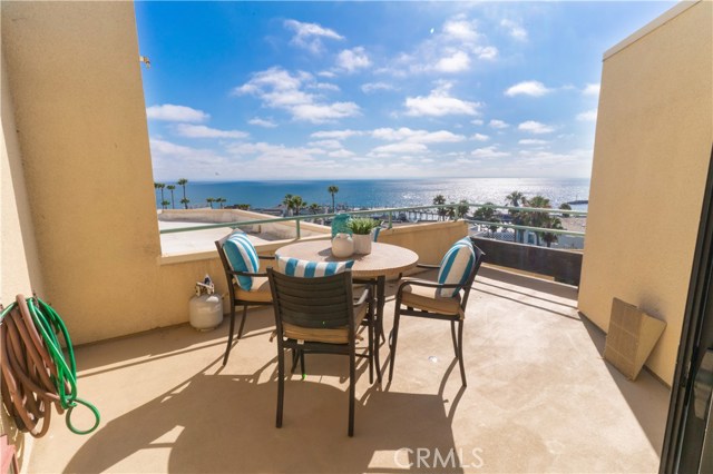 510 The Village, Redondo Beach, California 90277, 2 Bedrooms Bedrooms, ,2 BathroomsBathrooms,Residential,Sold,The Village,SB19198306