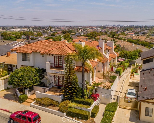 210 Prospect Avenue, Redondo Beach, California 90277, 3 Bedrooms Bedrooms, ,2 BathroomsBathrooms,Residential,Sold,Prospect,SB19105053