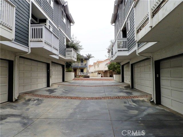 100 Catalina Avenue, Redondo Beach, California 90277, 3 Bedrooms Bedrooms, ,3 BathroomsBathrooms,Residential,Sold,Catalina,PW18118967