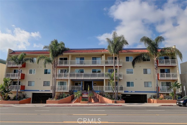 1707 Pacific Coast, Hermosa Beach, California 90254, 1 Bedroom Bedrooms, ,1 BathroomBathrooms,Residential,Sold,Pacific Coast,SB20005947