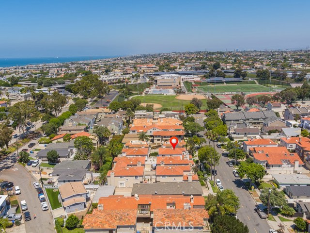 225 Irena Avenue, Redondo Beach, California 90277, 4 Bedrooms Bedrooms, ,3 BathroomsBathrooms,Residential,Sold,Irena,SB20159740