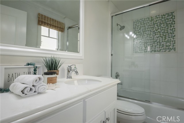 653 36th Street, Manhattan Beach, California 90266, 5 Bedrooms Bedrooms, ,5 BathroomsBathrooms,Residential,Sold,36th,SB21097306