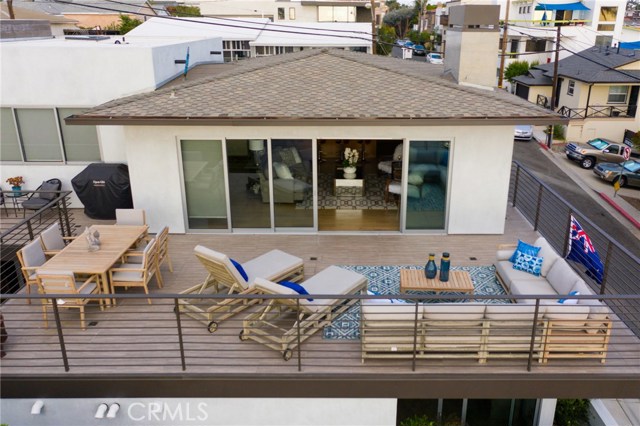 801 Ocean Drive, Hermosa Beach, California 90254, 4 Bedrooms Bedrooms, ,5 BathroomsBathrooms,Residential,Sold,Ocean,SB19222362