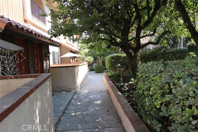 2 Bed Home for Sale in Burbank, California