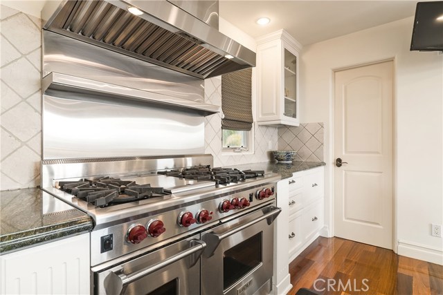 922 2nd, Hermosa Beach, California 90254, 4 Bedrooms Bedrooms, ,5 BathroomsBathrooms,Residential,Sold,2nd,SB19107146