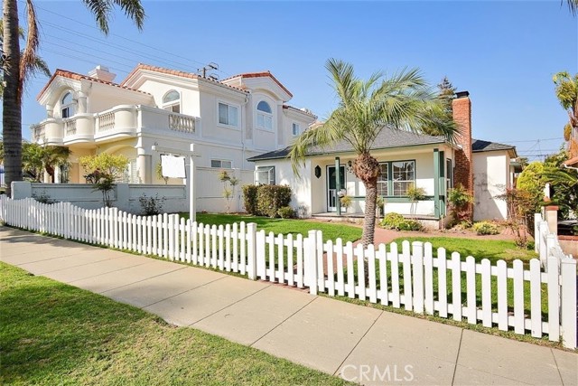 528 Lucia Avenue, Redondo Beach, California 90277, 5 Bedrooms Bedrooms, ,2 BathroomsBathrooms,Residential,Sold,Lucia,SB21146156