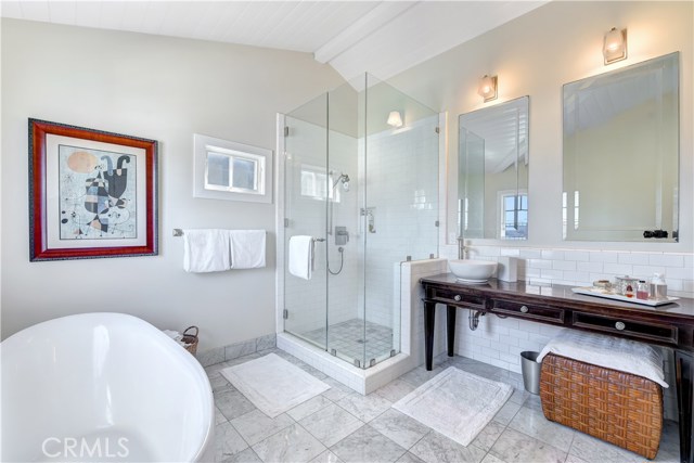 1146 18th Street, Manhattan Beach, California 90266, 4 Bedrooms Bedrooms, ,2 BathroomsBathrooms,Residential,Sold,18th,SB17065681
