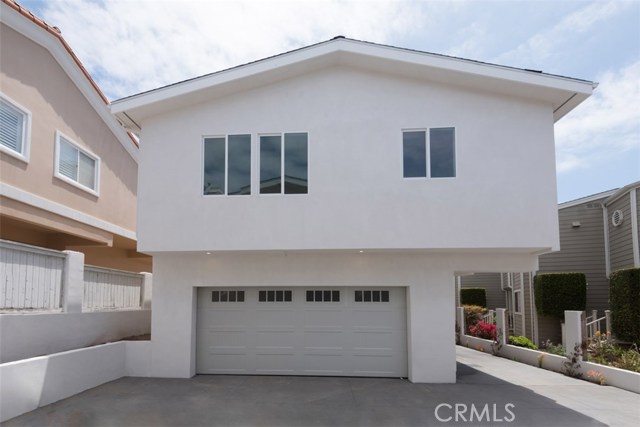 223 Lucia, Redondo Beach, California 90277, 4 Bedrooms Bedrooms, ,3 BathroomsBathrooms,Residential,Sold,Lucia,SB18143397