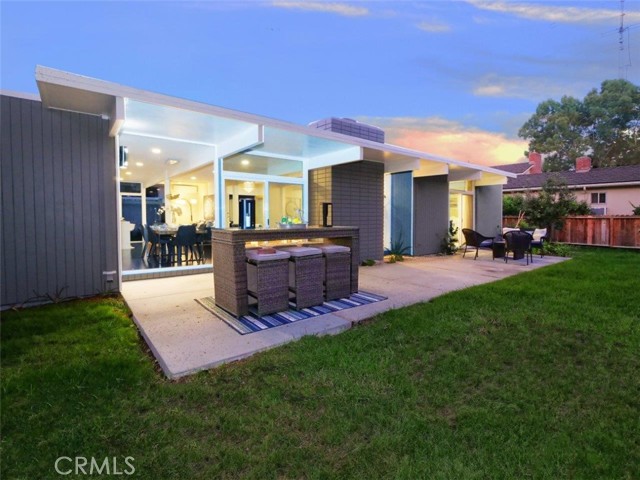 29625 Whitley Collins Drive, Rancho Palos Verdes, California 90275, 4 Bedrooms Bedrooms, ,2 BathroomsBathrooms,Residential,Sold,Whitley Collins,PV21189080