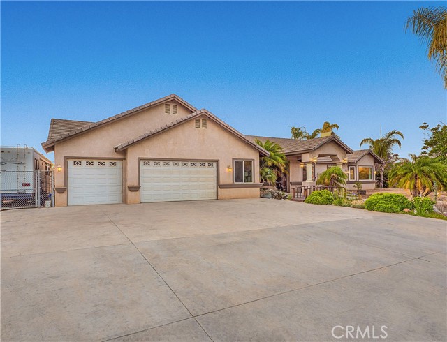 Detail Gallery Image 1 of 1 For 17333 via Frontera, Riverside,  CA 92504 - 4 Beds | 3 Baths