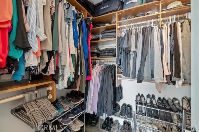 spacious walk in closet spacious walk in closet