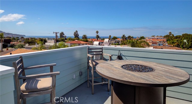 760 Avenue A, Redondo Beach, California 90277, 5 Bedrooms Bedrooms, ,2 BathroomsBathrooms,Residential,Sold,Avenue A,SB18247194