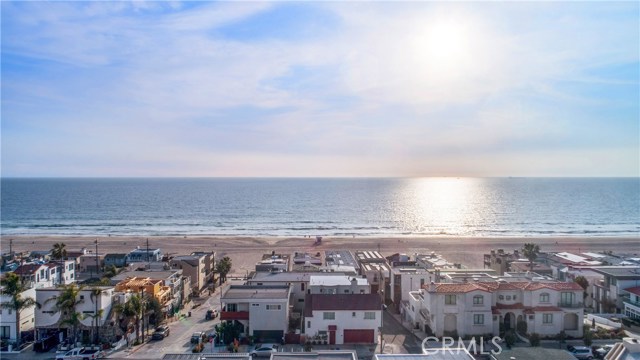 217 1st Street, Manhattan Beach, California 90266, 3 Bedrooms Bedrooms, ,4 BathroomsBathrooms,Residential,Sold,1st,SB18101651