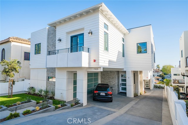 1920 Gates Ave, Redondo Beach, California 90278, 4 Bedrooms Bedrooms, ,4 BathroomsBathrooms,Residential,Sold,Gates Ave,SB21054568