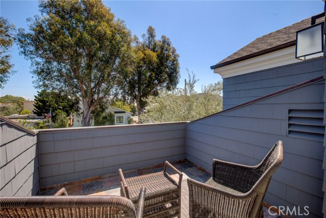 2301 Laurel Avenue, Manhattan Beach, California 90266, 5 Bedrooms Bedrooms, ,4 BathroomsBathrooms,Residential,Sold,Laurel,SB20111754