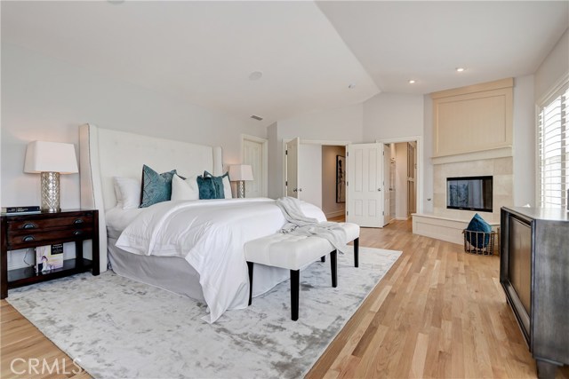 400 3rd Street, Manhattan Beach, California 90266, 4 Bedrooms Bedrooms, ,3 BathroomsBathrooms,Residential,Sold,3rd,SB19135797