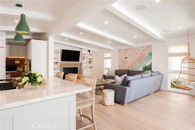 2618 Laurel Avenue, Manhattan Beach, California 90266, 5 Bedrooms Bedrooms, ,3 BathroomsBathrooms,Residential,Sold,Laurel,SB20148528