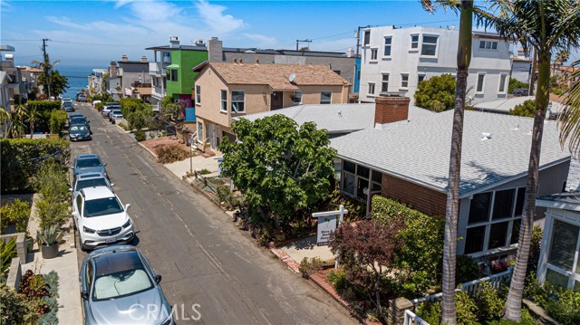 461 28th Street, Manhattan Beach, California 90266, 3 Bedrooms Bedrooms, ,2 BathroomsBathrooms,Residential,Sold,28th,SB21112452