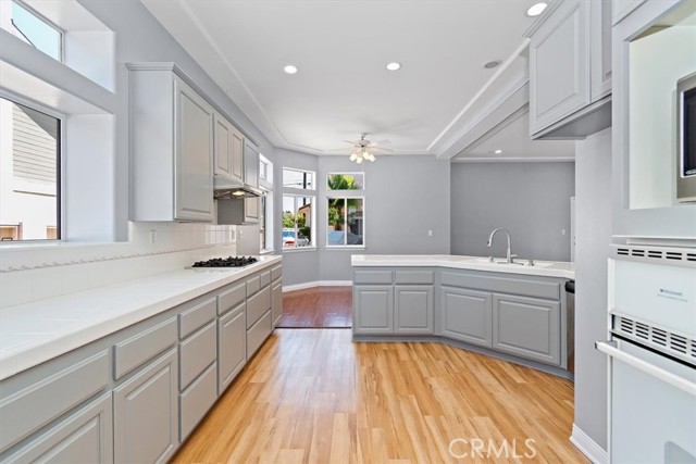 2218 Graham Avenue, Redondo Beach, California 90278, 4 Bedrooms Bedrooms, ,2 BathroomsBathrooms,Residential,Sold,Graham,SB21155780