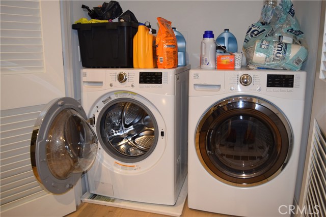 1920 Pacific Coast, Redondo Beach, California 90277, 3 Bedrooms Bedrooms, ,3 BathroomsBathrooms,Residential,Sold,Pacific Coast,SB20262692