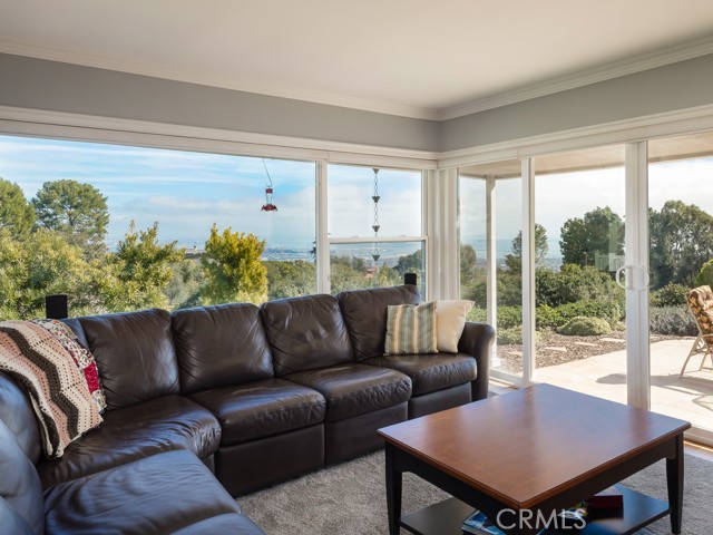 3030 Deluna Drive, Rancho Palos Verdes, California 90275, 3 Bedrooms Bedrooms, ,3 BathroomsBathrooms,Residential,Sold,Deluna,PV21027353