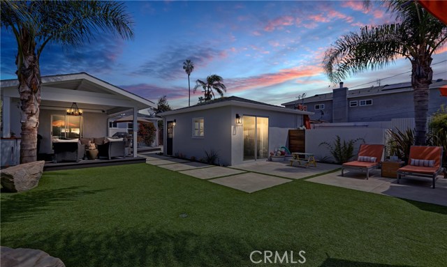 2306 Graham Avenue, Redondo Beach, California 90278, 2 Bedrooms Bedrooms, ,2 BathroomsBathrooms,Residential,Sold,Graham,SB18096314