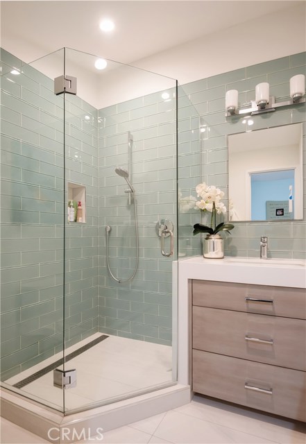 2812 Elm Avenue, Manhattan Beach, California 90266, 4 Bedrooms Bedrooms, ,4 BathroomsBathrooms,Residential,Sold,Elm,SB20183081