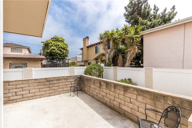 1916 Rockefeller Lane, Redondo Beach, California 90278, 3 Bedrooms Bedrooms, ,2 BathroomsBathrooms,Residential,Sold,Rockefeller,SB18073462