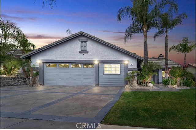 Corona, CA 92881,3020 Pansy CIR