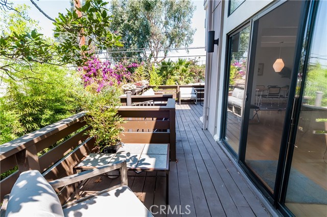 2417 Oak Avenue, Manhattan Beach, California 90266, 3 Bedrooms Bedrooms, ,2 BathroomsBathrooms,Residential,Sold,Oak,SB18175025