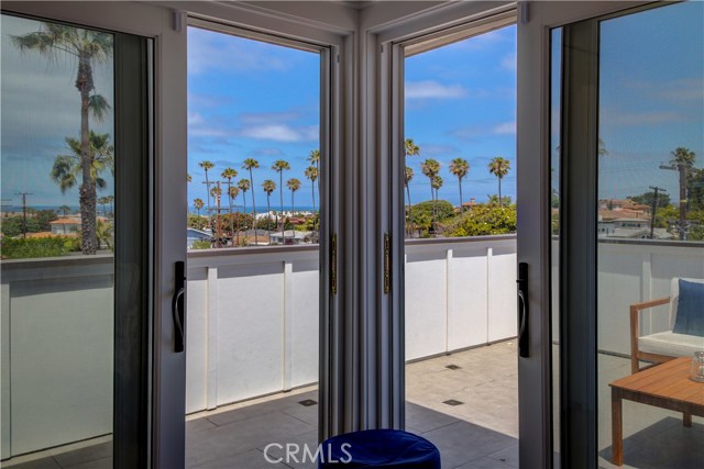 703 Avenue A, Redondo Beach, California 90277, 5 Bedrooms Bedrooms, ,5 BathroomsBathrooms,Residential,Sold,Avenue A,SB18161623