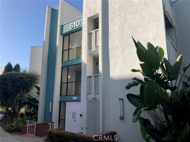610 The Village, Redondo Beach, California 90277, 1 Bedroom Bedrooms, ,1 BathroomBathrooms,Residential,Sold,The Village,SB19252588