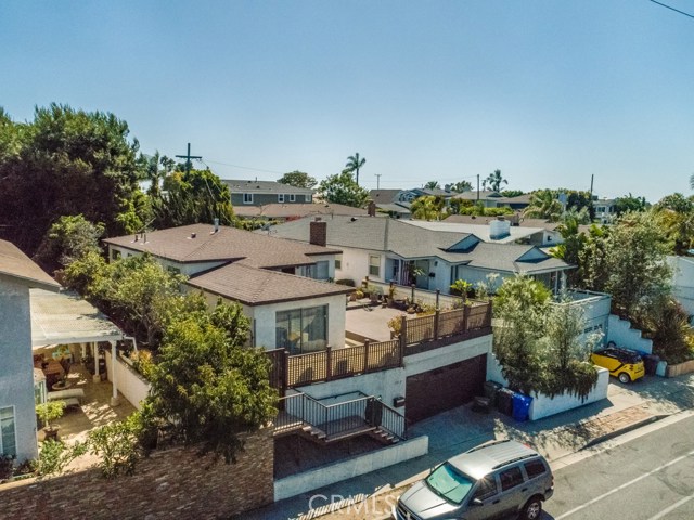 1012 Rosecrans Avenue, Manhattan Beach, California 90266, 3 Bedrooms Bedrooms, ,1 BathroomBathrooms,Residential,Sold,Rosecrans,PW19215586