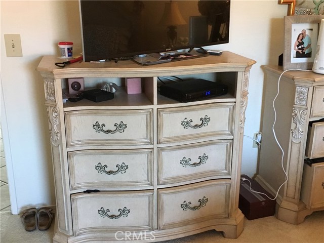 CABINET FOR SALE BY TENANT