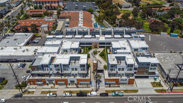 1920 Pacific Coast Hwy, Redondo Beach, California 90277, 1 Bedroom Bedrooms, ,1 BathroomBathrooms,Residential,Sold,Pacific Coast Hwy,PV20131837