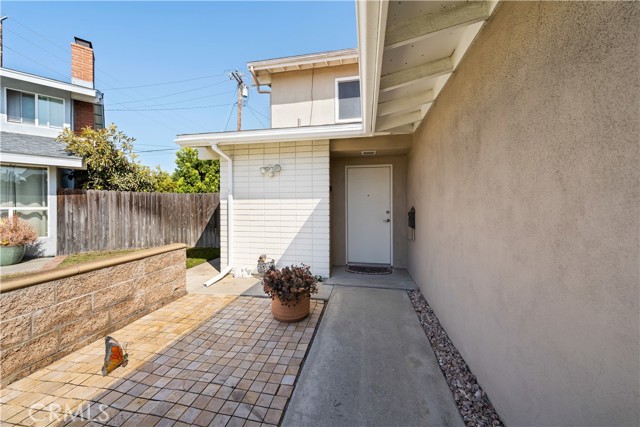 400 Faye Lane, Redondo Beach, California 90277, 4 Bedrooms Bedrooms, ,2 BathroomsBathrooms,Residential,Sold,Faye,SB21058245